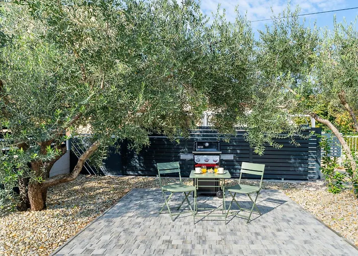 Amala By Interhome Sukošan