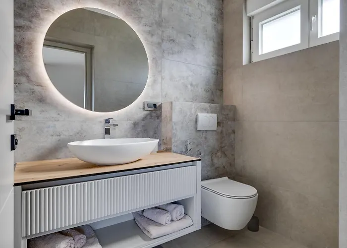 Amala By Interhome Hébergement de vacances Sukošan